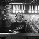 img_76 student playing a gig